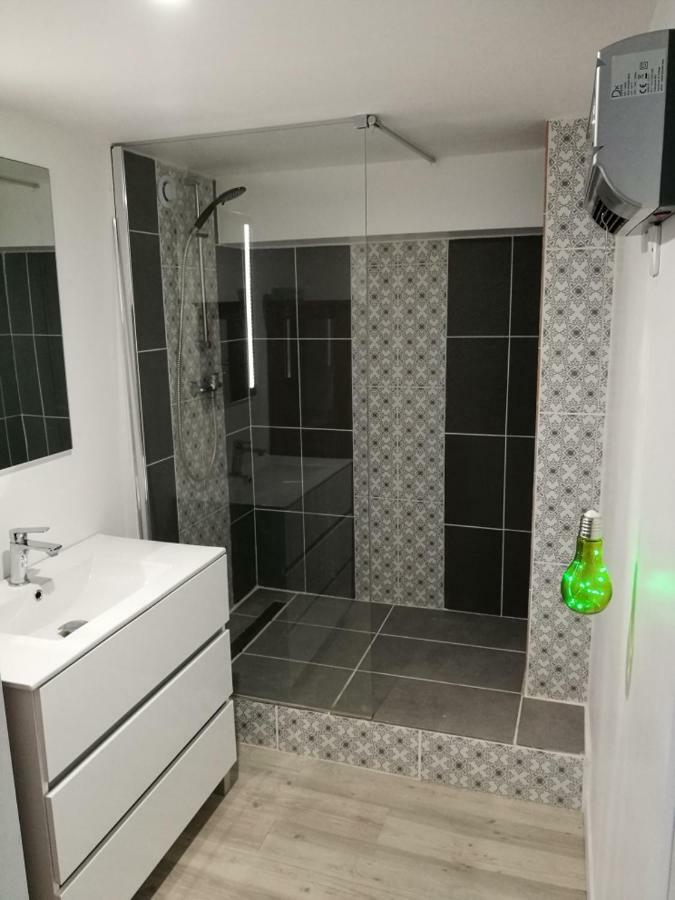 Maison au Calme Climatisée avec spa de mai à fin octobre Villa Royan Esterno foto