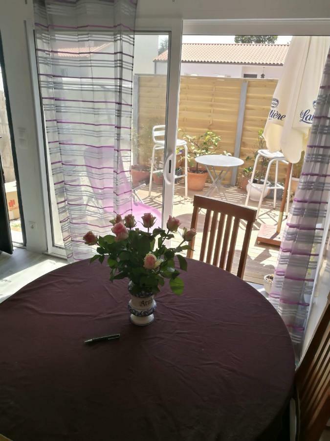 Maison au Calme Climatisée avec spa de mai à fin octobre Villa Royan Esterno foto